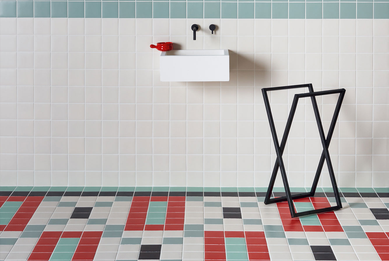 PIXEL41 / WHITE /  BLACK / RED / CELADON / MINT